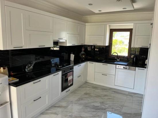 A Timeless Luxury Opening To The View