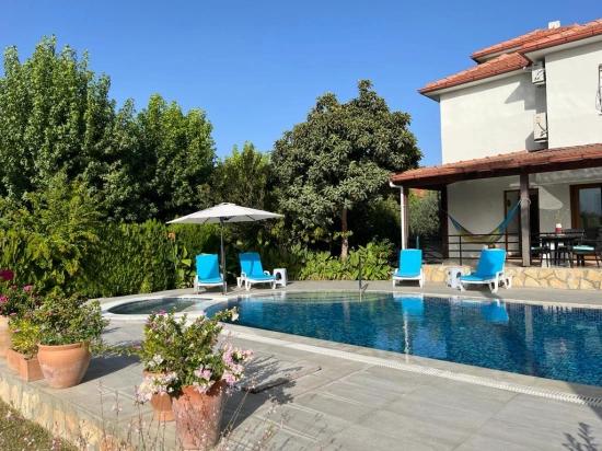 Duplex For Sale In Dalyan Okçular On A 1000 M2 Plot