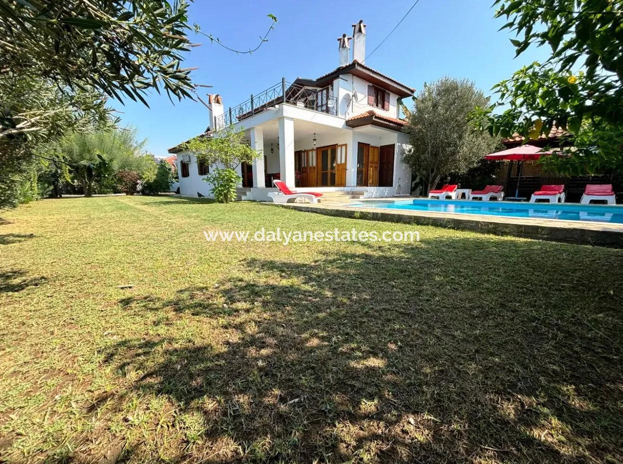 Strikingly Beautiful 3 Bed Villa
