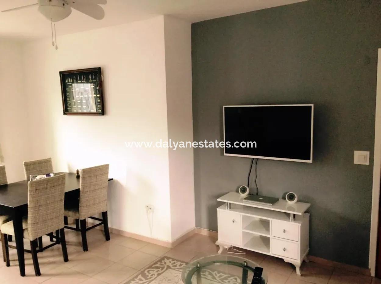 Tidy First Floor Apartment