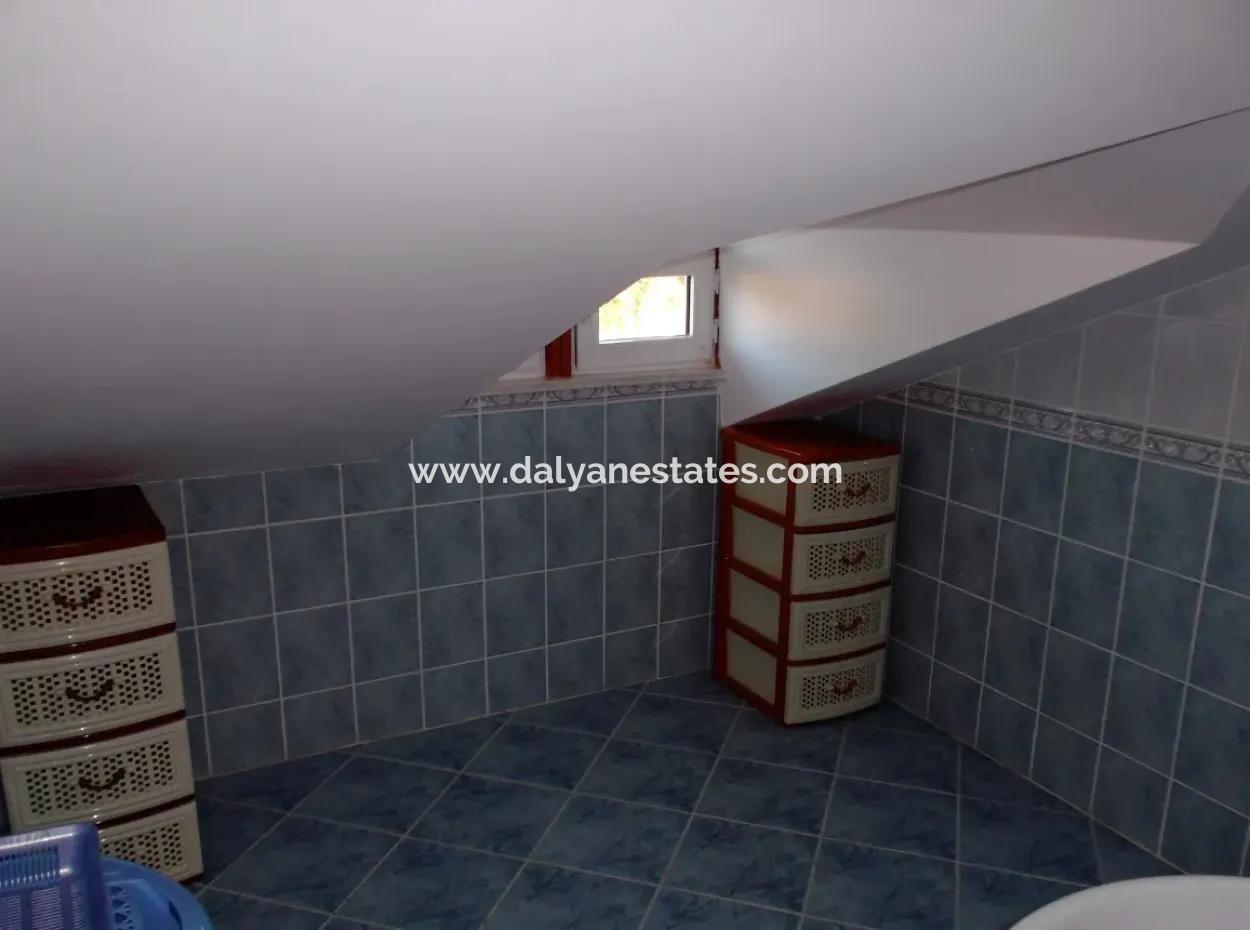 Detached Villa On A Complex