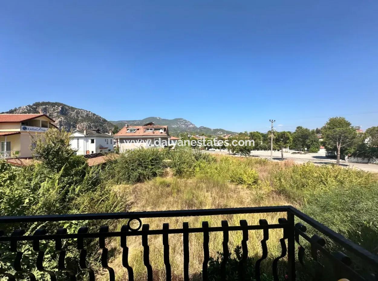 Handsome First Floor Apartment