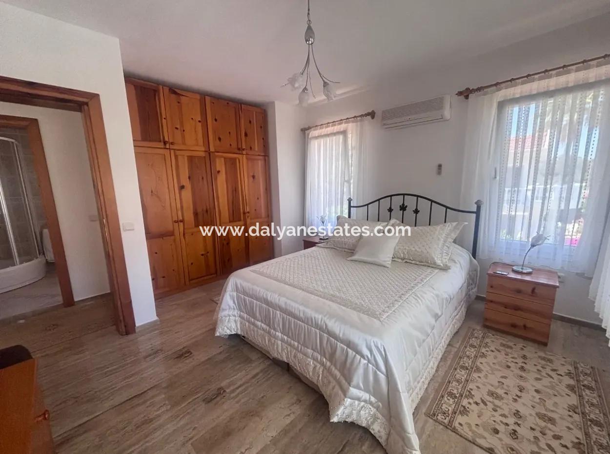 Stunning Villa With Tomb Views