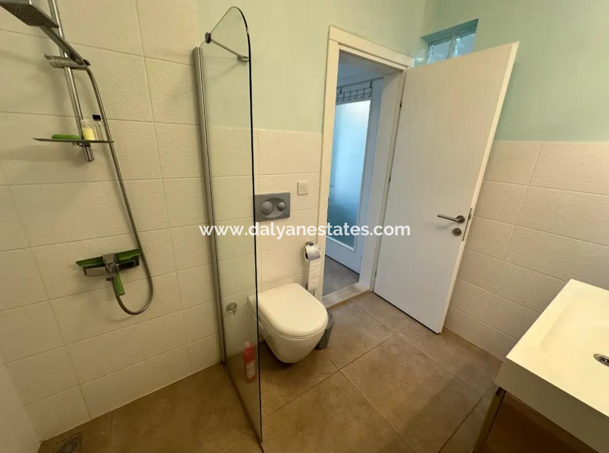 Modern First Floor Apartment