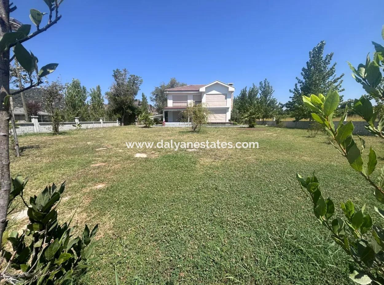 Unique Villa On Large Land