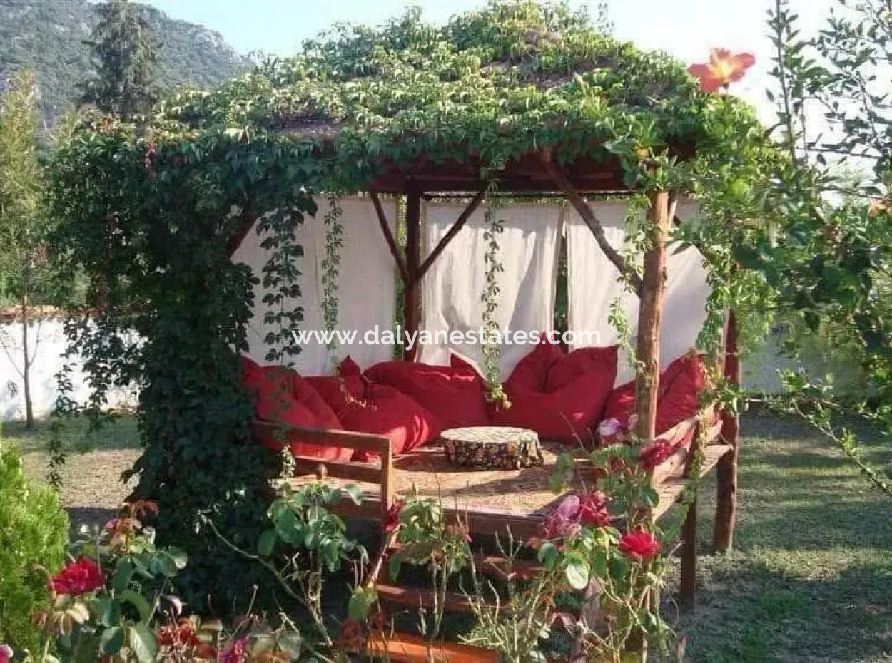 Charming Bungalow With Investment Potential