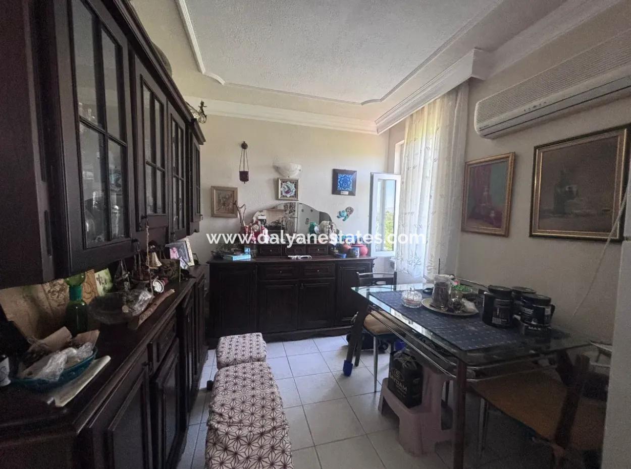 Triplex Villa Surrounded By Nature