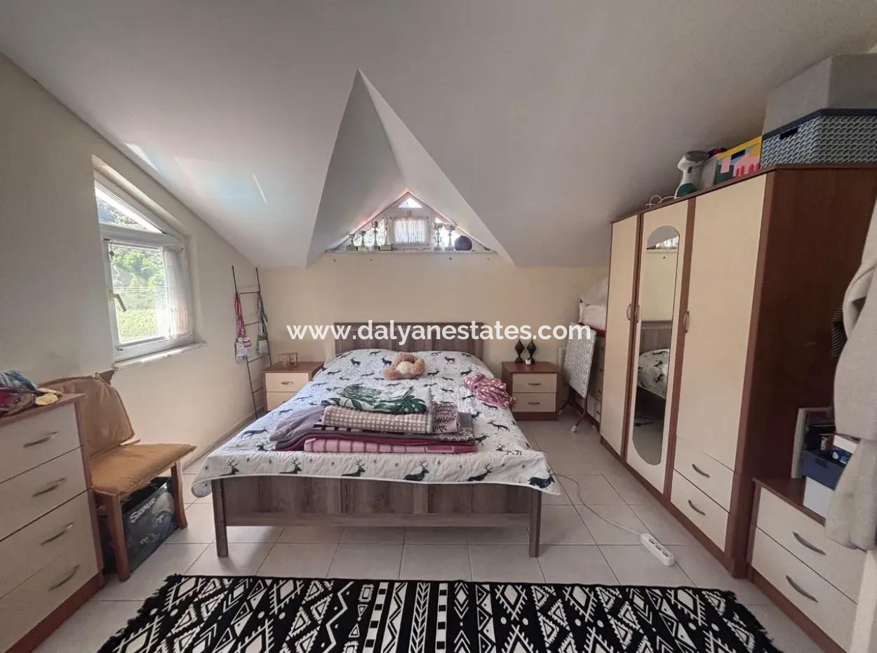 Triplex Villa Surrounded By Nature