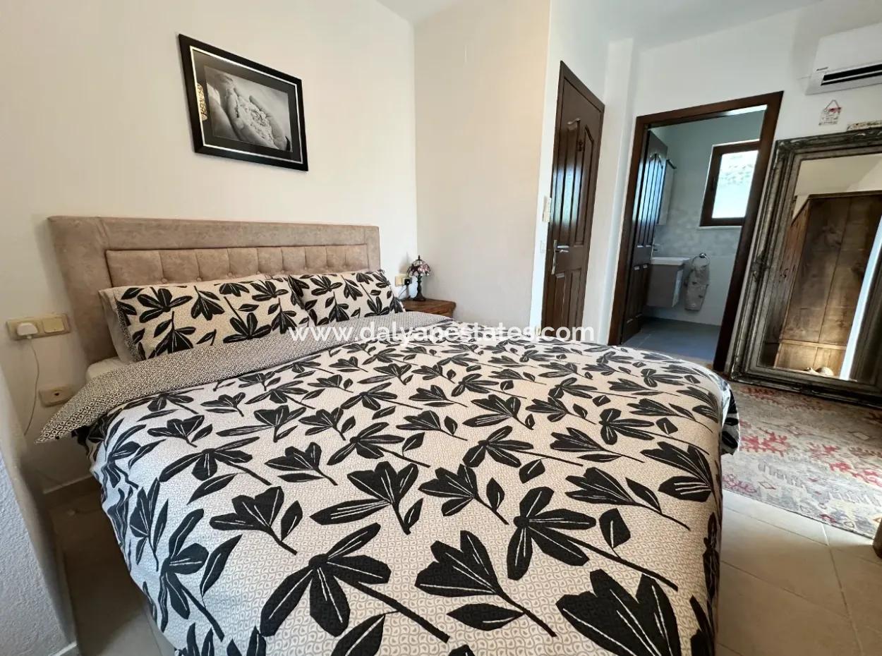 Stylish Semi-Detached Villa