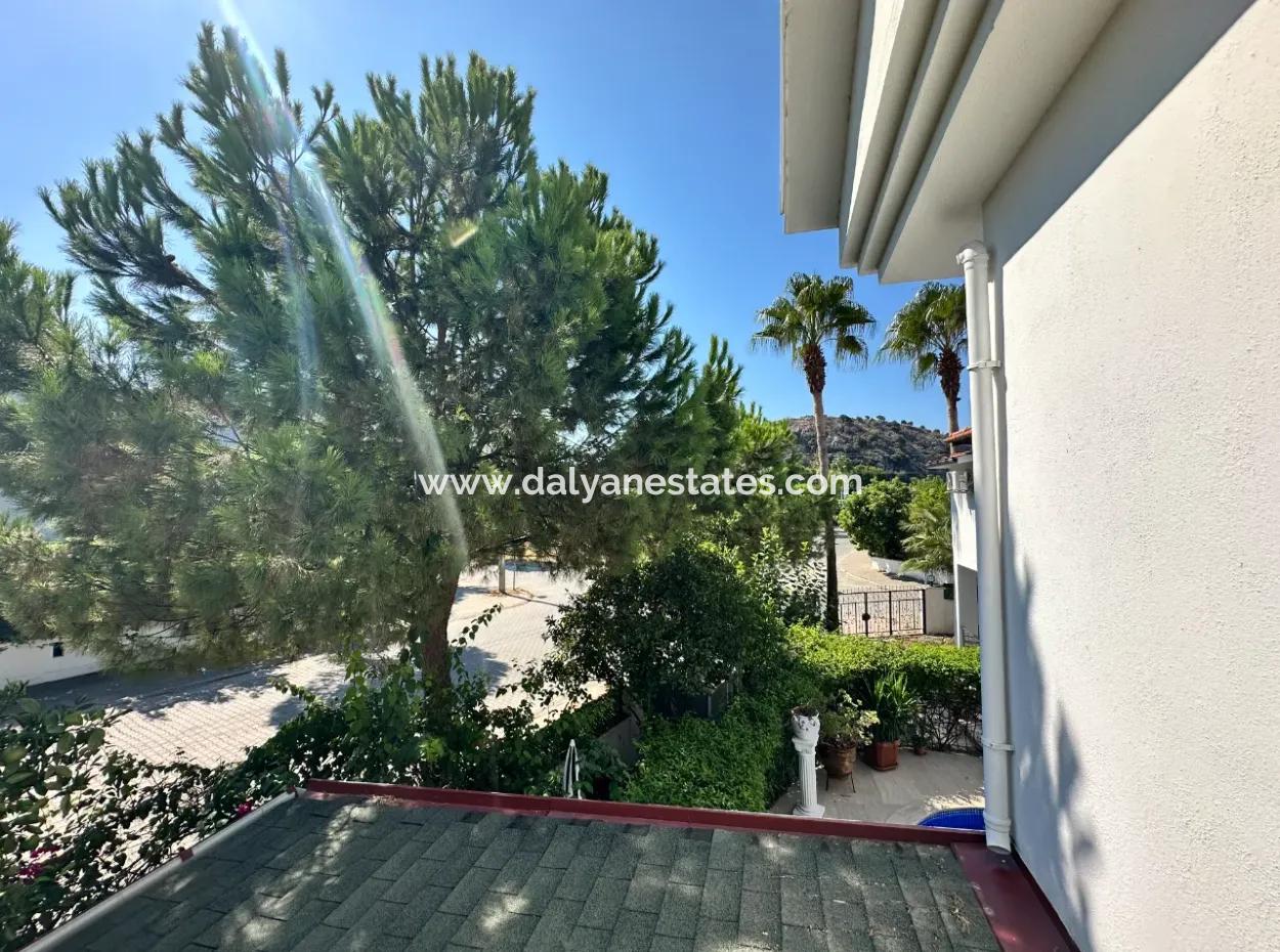 Stylish Semi-Detached Villa