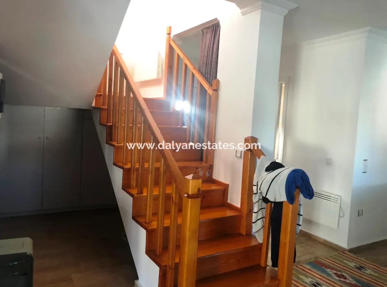 Elegant Detached Villa With Private Pool