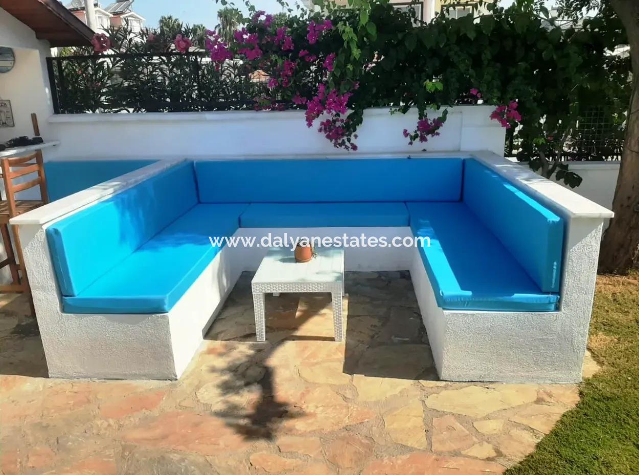 Elegant Detached Villa With Private Pool