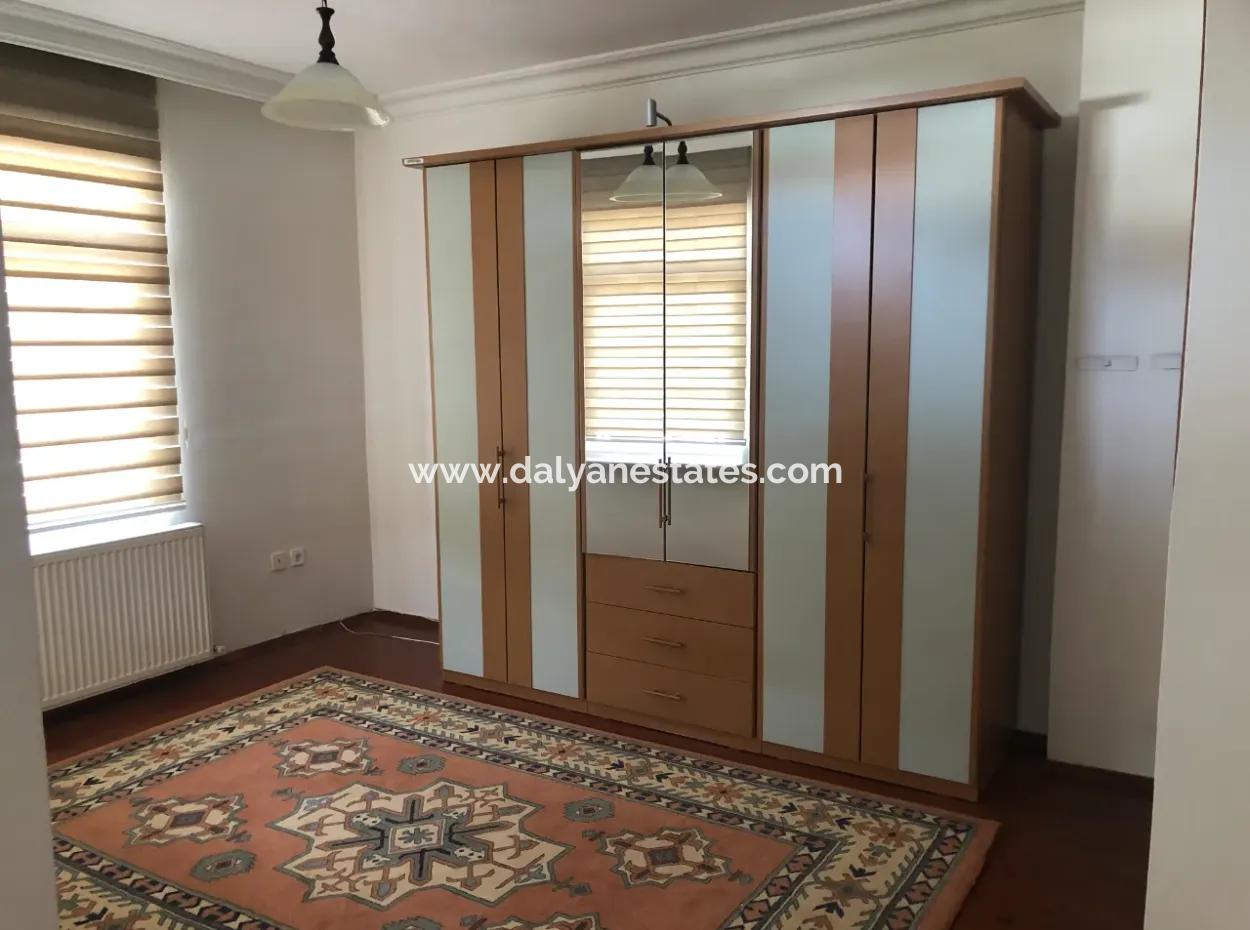 Traditional Villa In Need Of Love