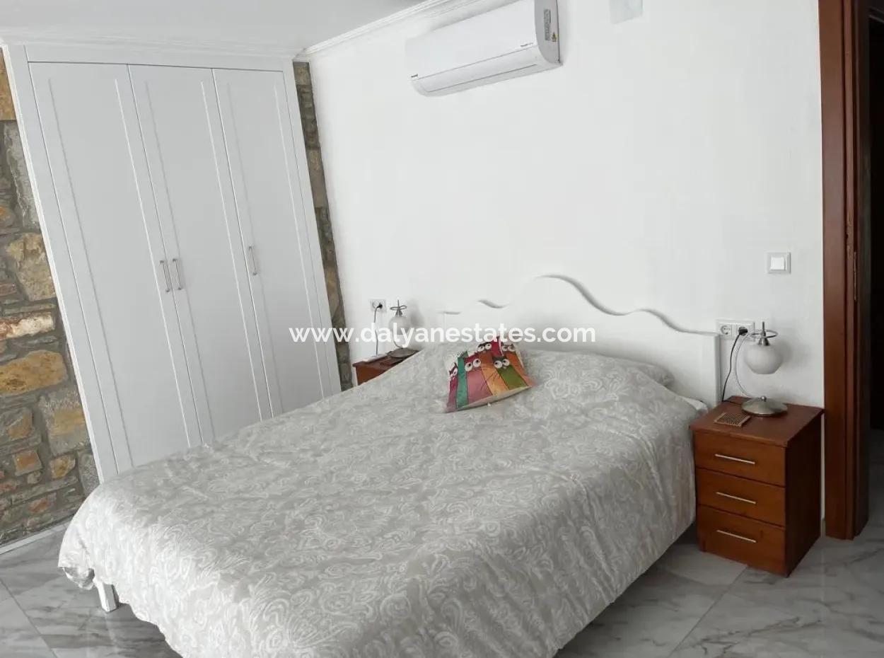 Stunning Detached Private Villa