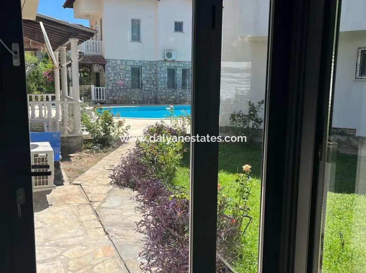 Complex Villa Close To Town