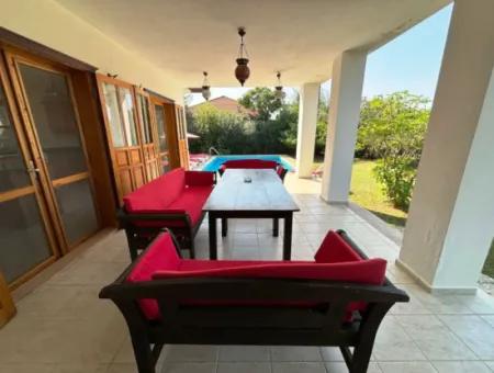 Strikingly Beautiful 3 Bed Villa