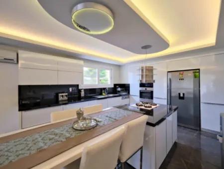 Luxury Detached Villa For Sale In Gülpınar