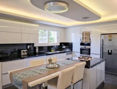 Luxury Detached Villa For Sale In Gülpınar