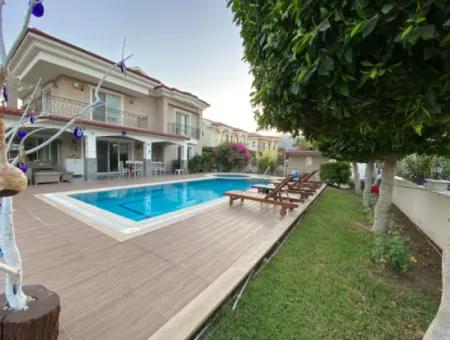 Luxury Detached Villa For Sale In Gülpınar