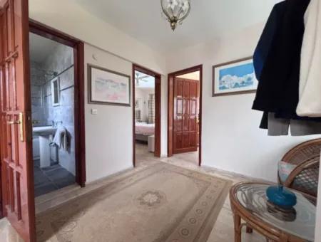 Homely Complex Villa Close To Town