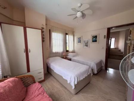 Homely Complex Villa Close To Town
