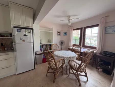Homely Complex Villa Close To Town