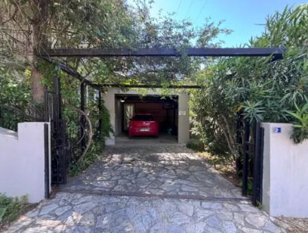 One Of A Kind Villa And Apartment