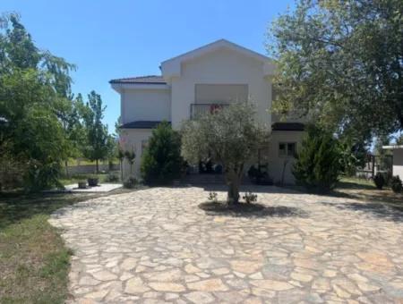 Unique Villa On Large Land