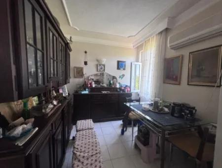 Triplex Villa Surrounded By Nature