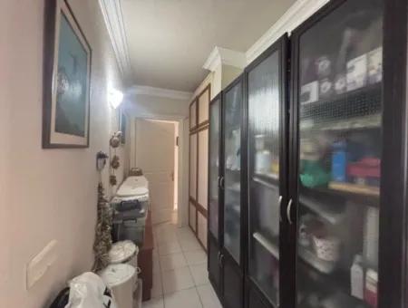 Triplex Villa Surrounded By Nature