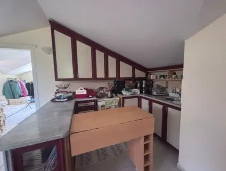 Triplex Villa Surrounded By Nature