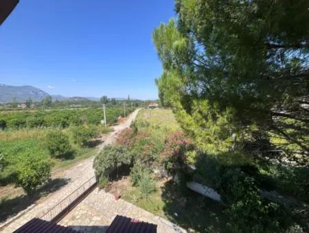 Triplex Villa Surrounded By Nature