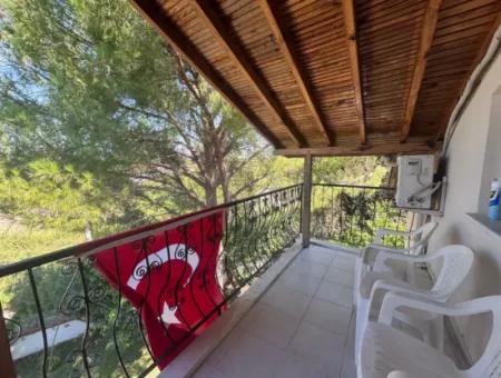 Triplex Villa Surrounded By Nature