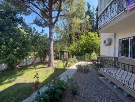 Triplex Villa Surrounded By Nature