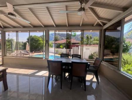 A Tranquil Retreat In The Heart Of Nature