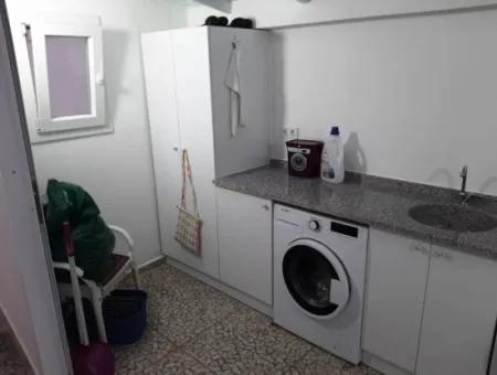 Elegant Detached Villa With Private Pool