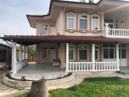 Traditional Villa In Need Of Love