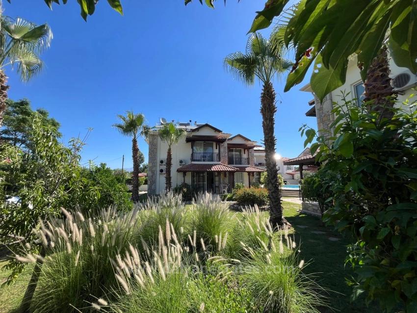 Уютная И Спокойная Квартира На Первом Этаже.