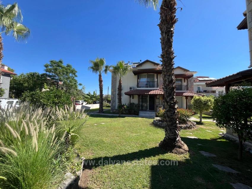 Уютная И Спокойная Квартира На Первом Этаже.