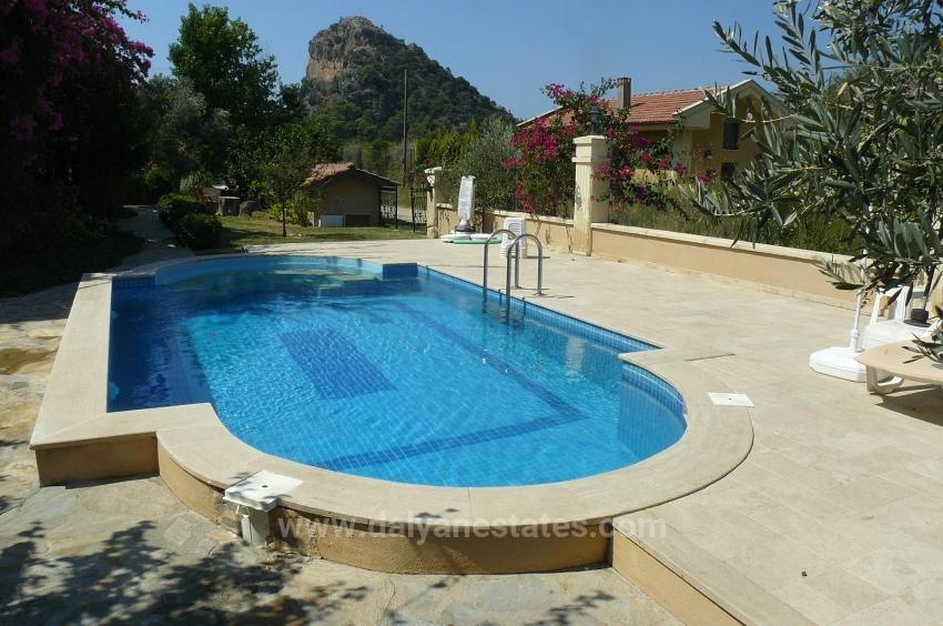 Кингс Вилла № 1 — Эксклюзивная Жизнь, Наполненная Элегантностью И Видом На Реку.