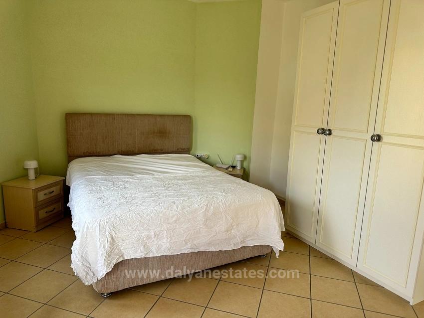 Продается Двухуровневая Вилла В Тихом И Спокойном Комплексе В Центре Дальяня.