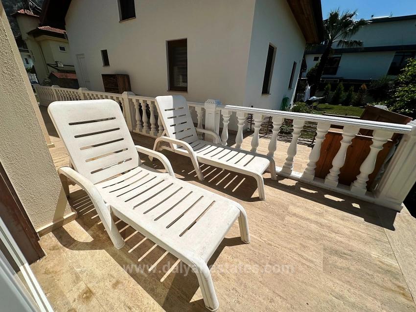 Спокойная Жизнь Среди Шепота Гор