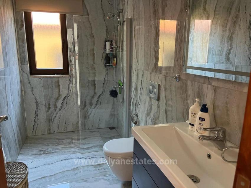 Неподвластная Времени Роскошь, Открывающая Вид На Окружающий Мир.