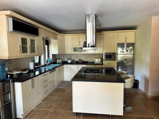 Непревзойденная, Роскошная Вилла В Самом Сердце Дальяна.