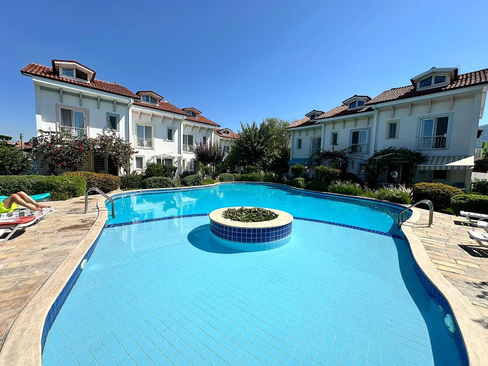 Dalyan Osmanağalar Da Site İçerisinde Satılık Tripleks Villa