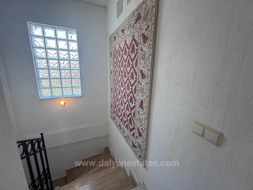 Akdeniz Esintili Şık Villa