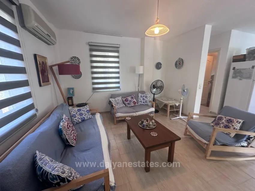 Akdeniz Esintili Şık Villa