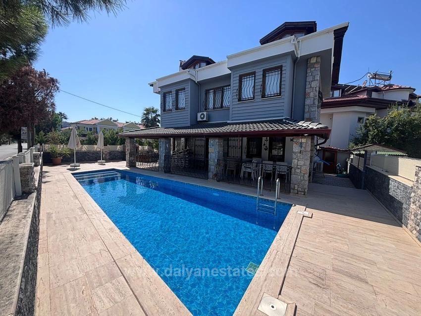 Yazlık Kiralama Yatırımı İçin İdeal Modern Villa