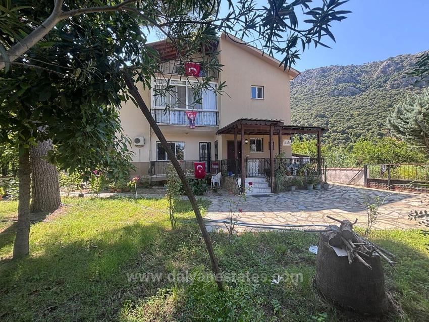 Dalyan Marmarlı Da Doğayla İç İçe Triplex Villa
