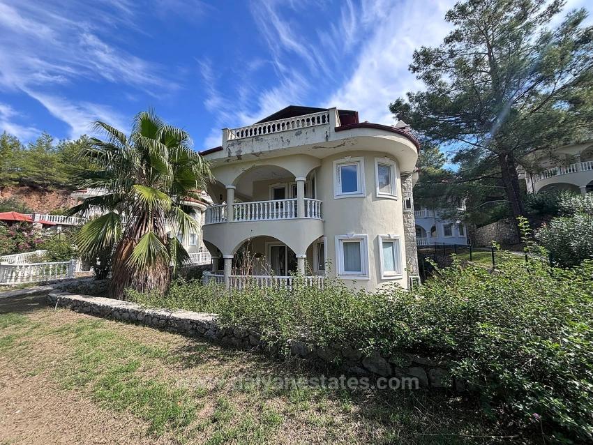 Dalaman Akkaya Vadisi’nde Satılık Dubleks Villa